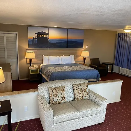 Days Inn By Wyndham Newport Or Exterior photo